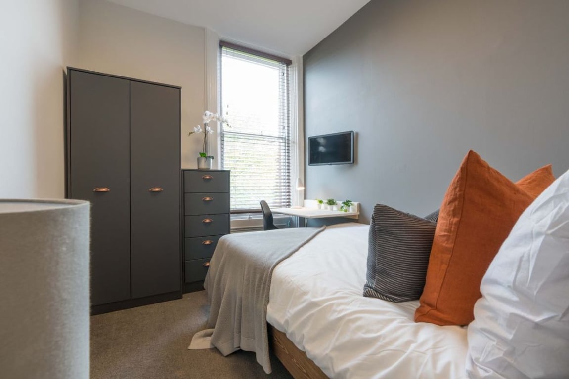Flat 6 Kielder House, 55-59 Osborne Road