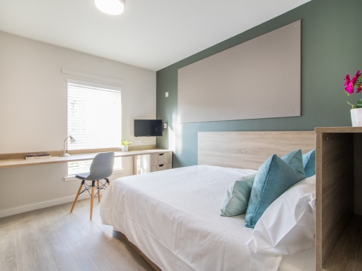 Flat 8, 6 Morrison Circus