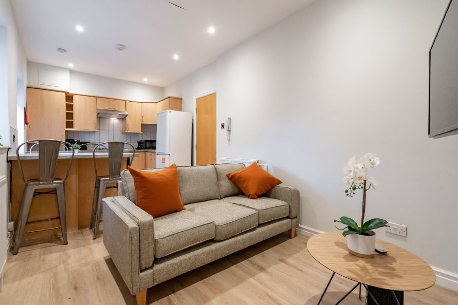 Flat 2, 269 Jesmond Road
