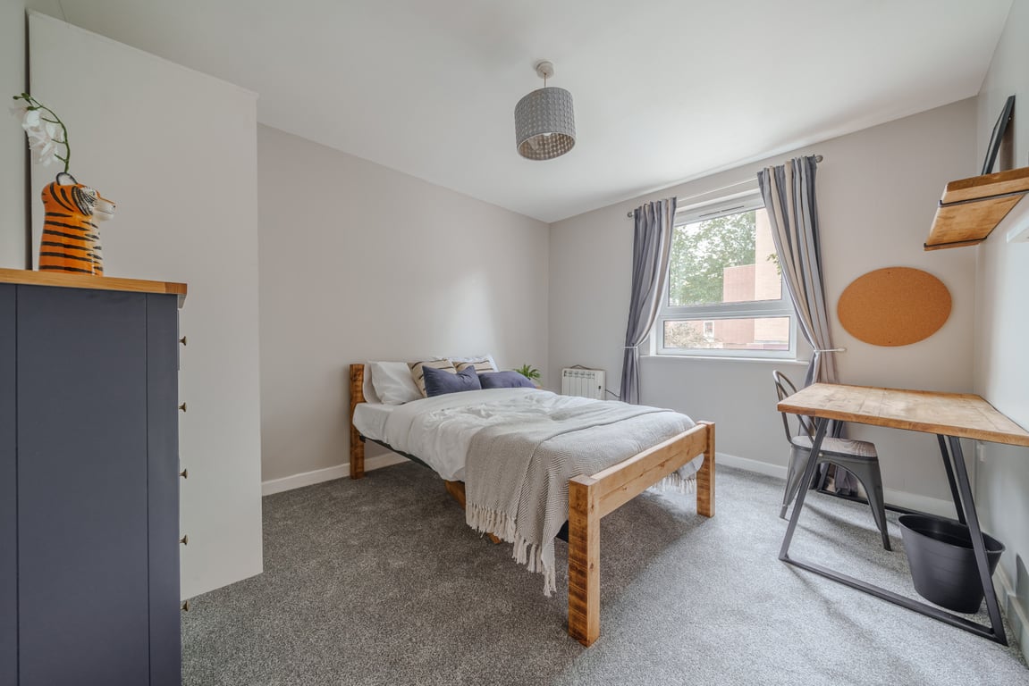 Flat 52, Mayfair Court