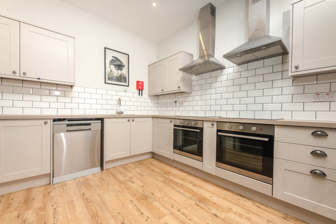 Flat 1, 124 Walter Road