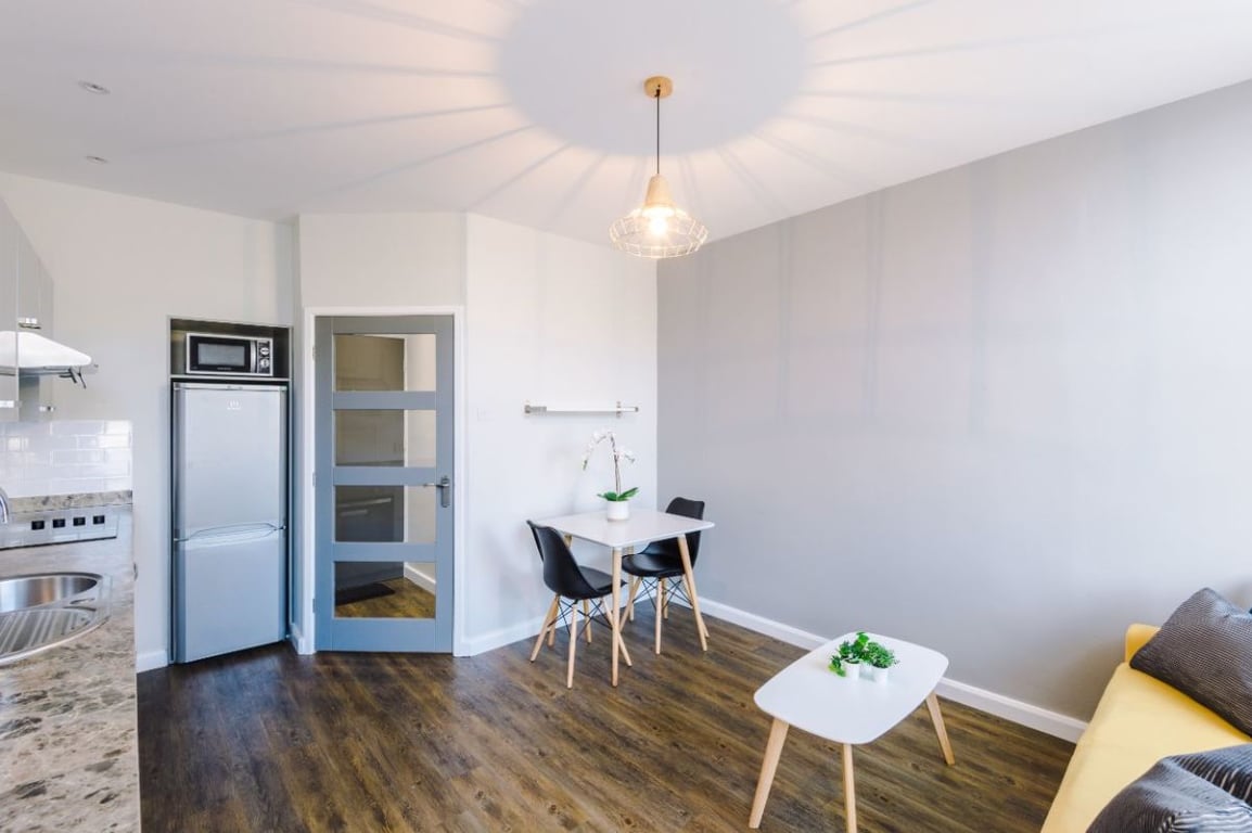 Flat 5, 44 Burdon Terrace