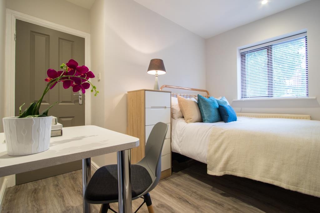 Flat 2, Victoria Court Mews