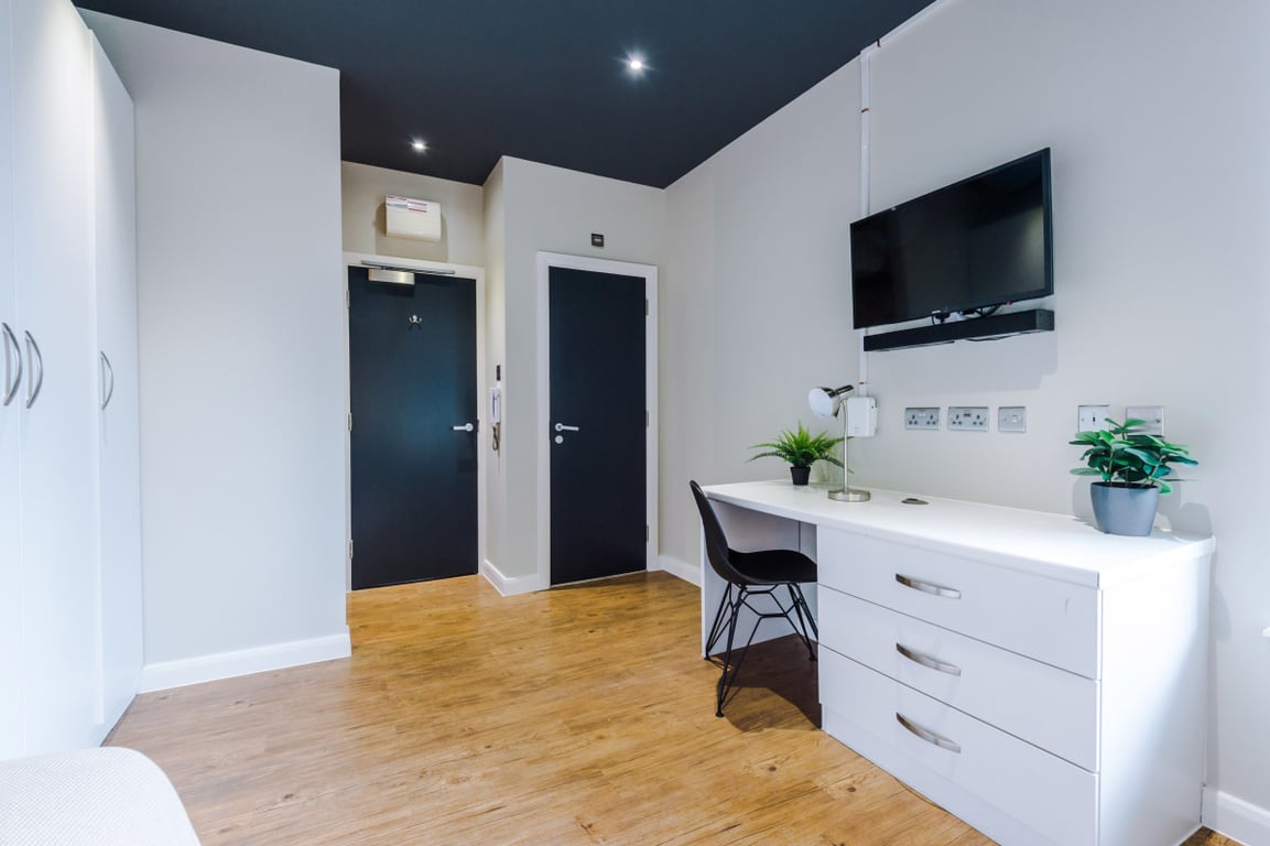 Flat 12, 160 Upper New Walk