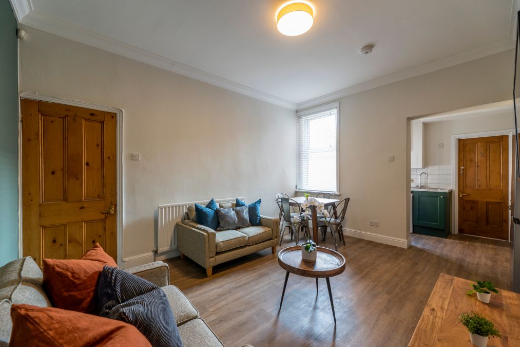 27 Bayswater Road