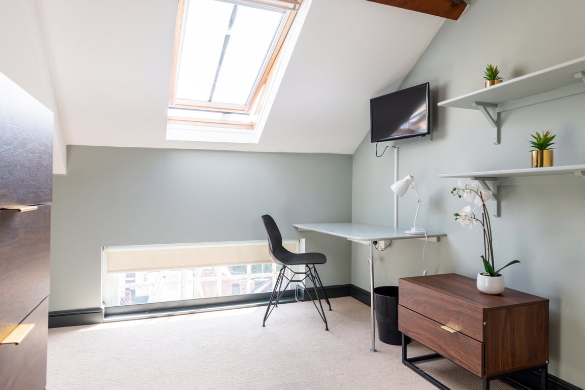 Flat N Bishop Blackall School