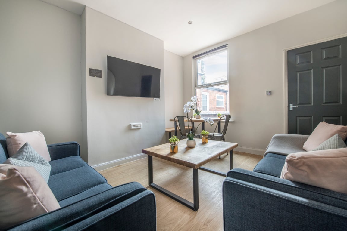 35 Bute Avenue