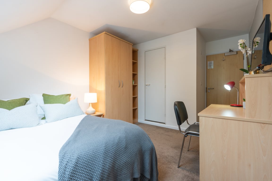 Flat 11, Hope Court