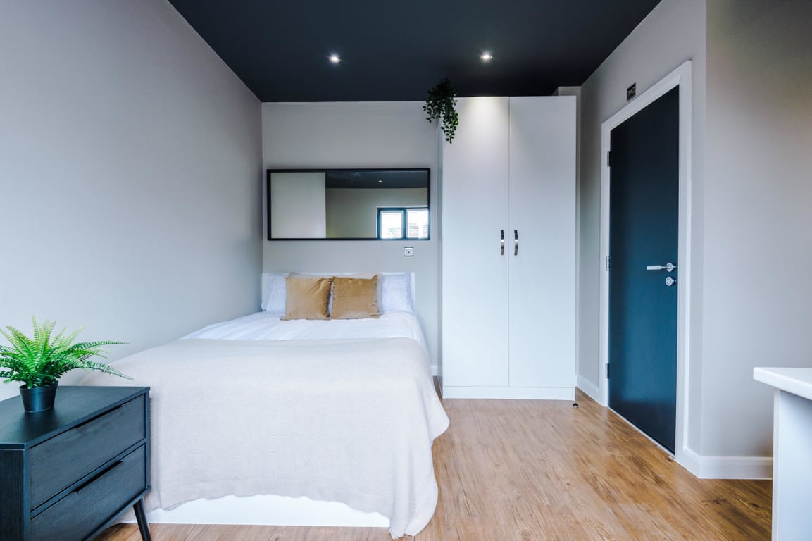 Flat 13, 160 Upper New Walk