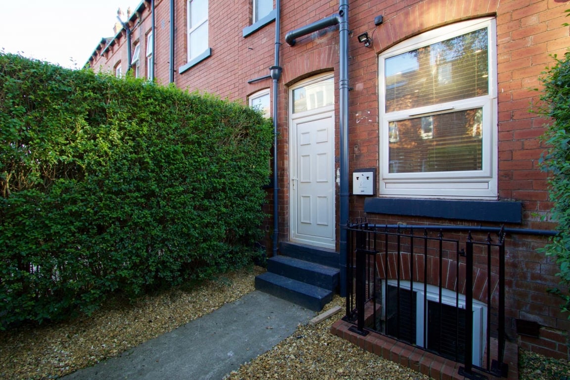 25 Hessle Terrace