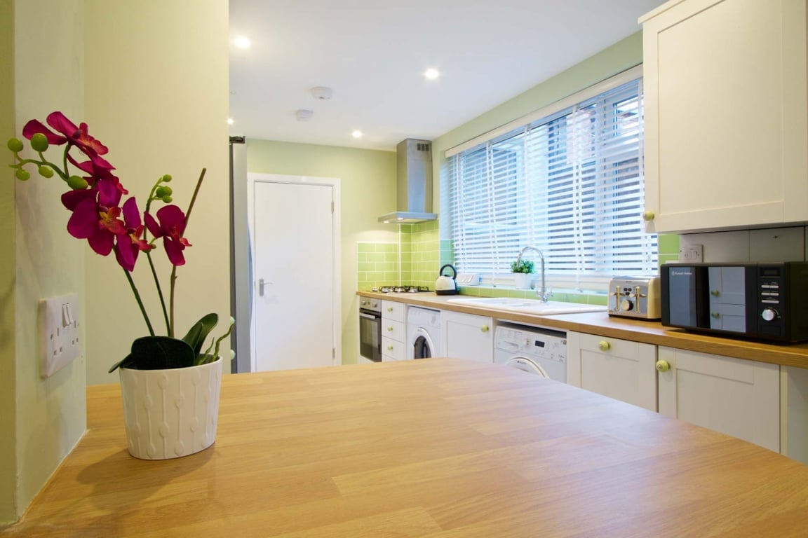 30 Newstead Grove