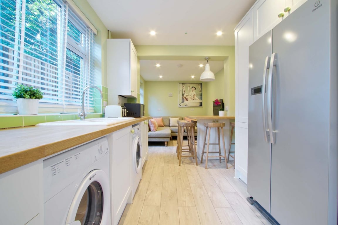 30 Newstead Grove