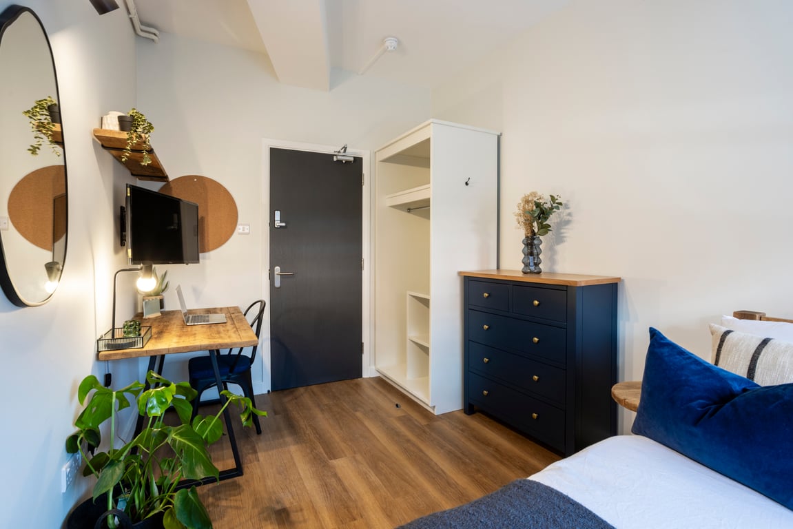 Flat 1, TW1X