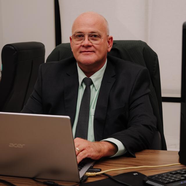 Dr. Bruno Pires Ribeiro De Menezes