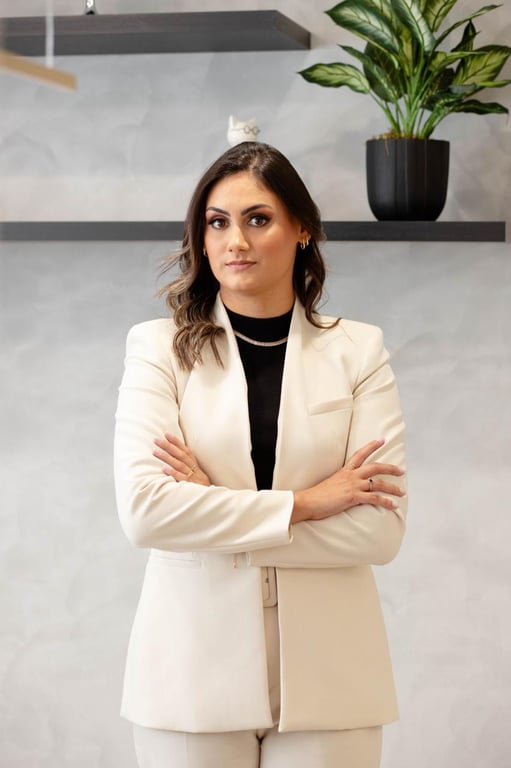 Dra. Gabriela Alves