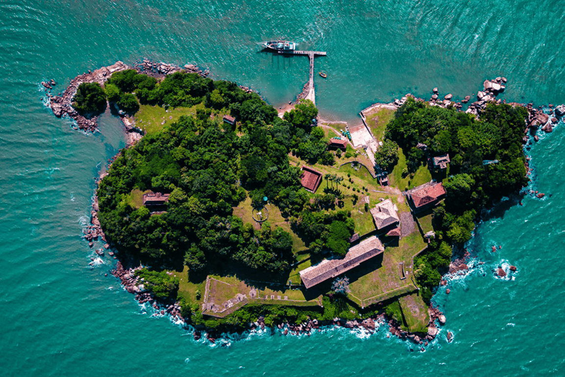 Passeio de Barco em Governador Celso Ramos