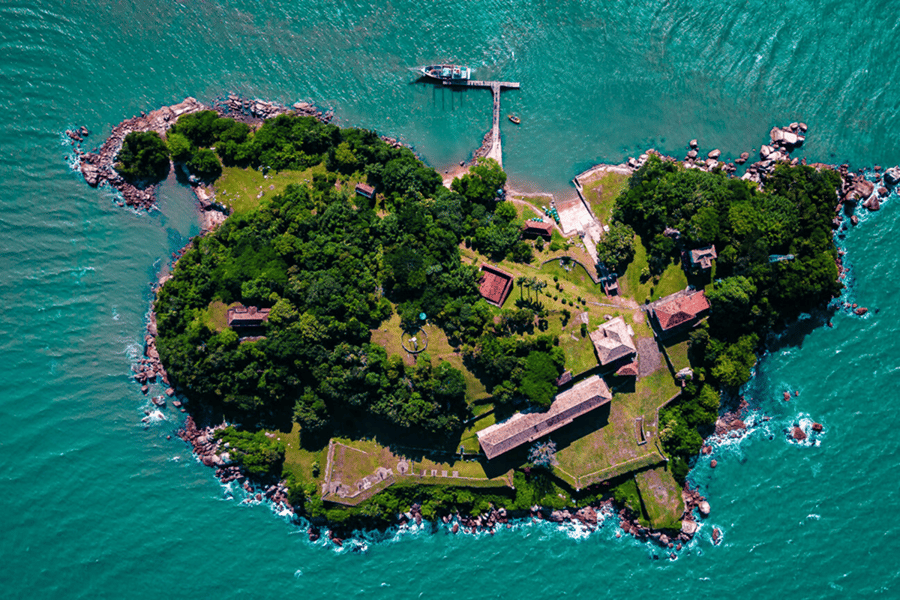 Passeio de Barco em Governador Celso Ramos