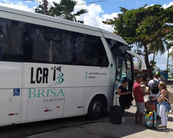 Ônibus LCR Brisa