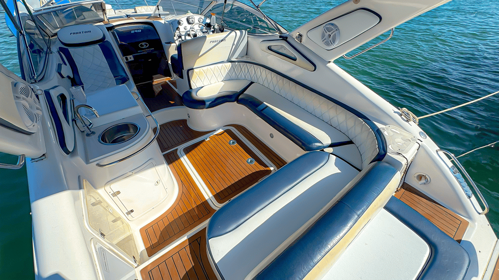 Baia Norte │Phantom 30 pés │11 Pessoas │VDL 4