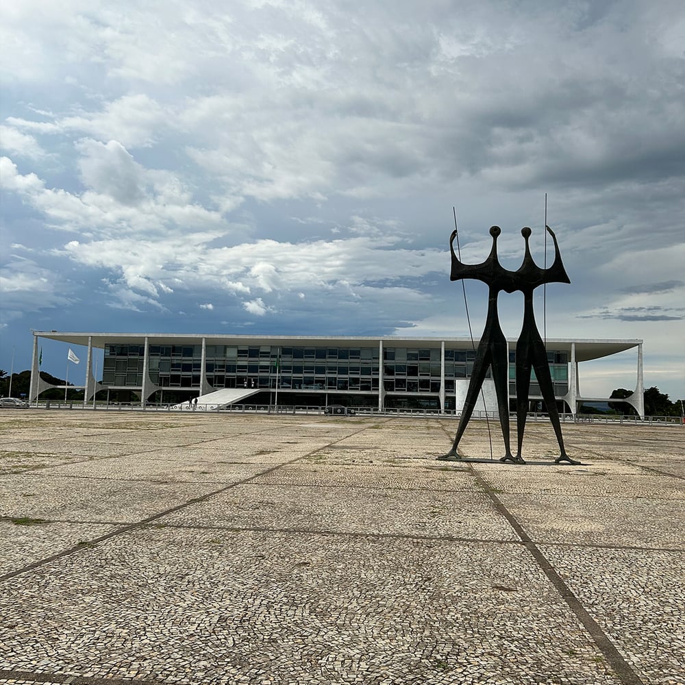 Palácio do Planalto e Os Dois Cantangos