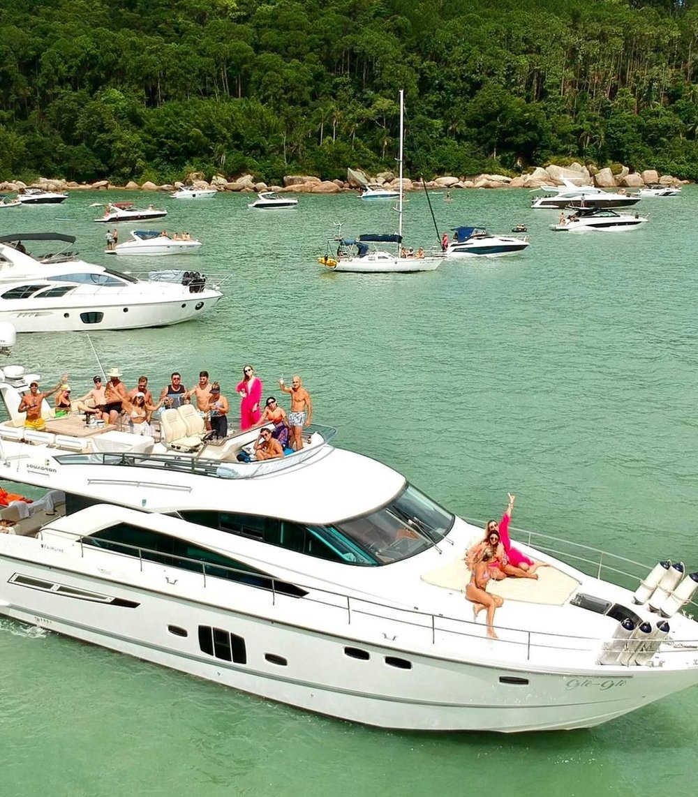 Baia Norte │Fairline 550 Fly  │15 Pessoas │