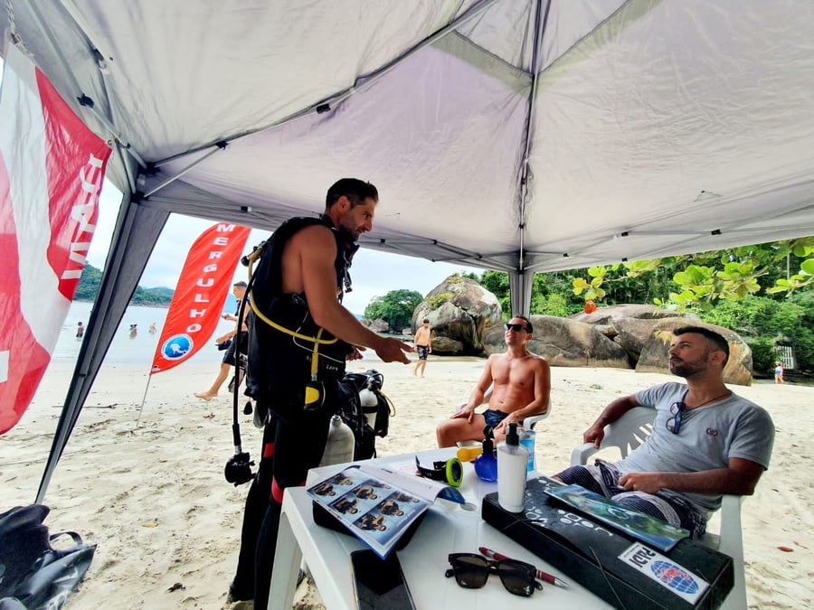 PROGRAMA Discover Scuba Diver -Praia do Cedro.