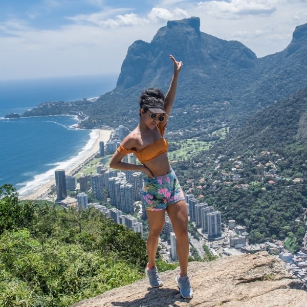Rapel no Morro Dois Irmãos em grupo