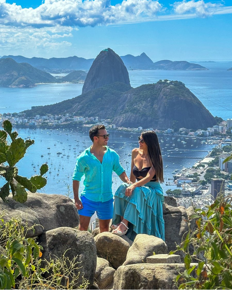     Passeio no Rio de Janeiro com Cristo Redentor, Rocinha, Escadaria Selarón e mirantes incríveis com fotos inesquecíveis.