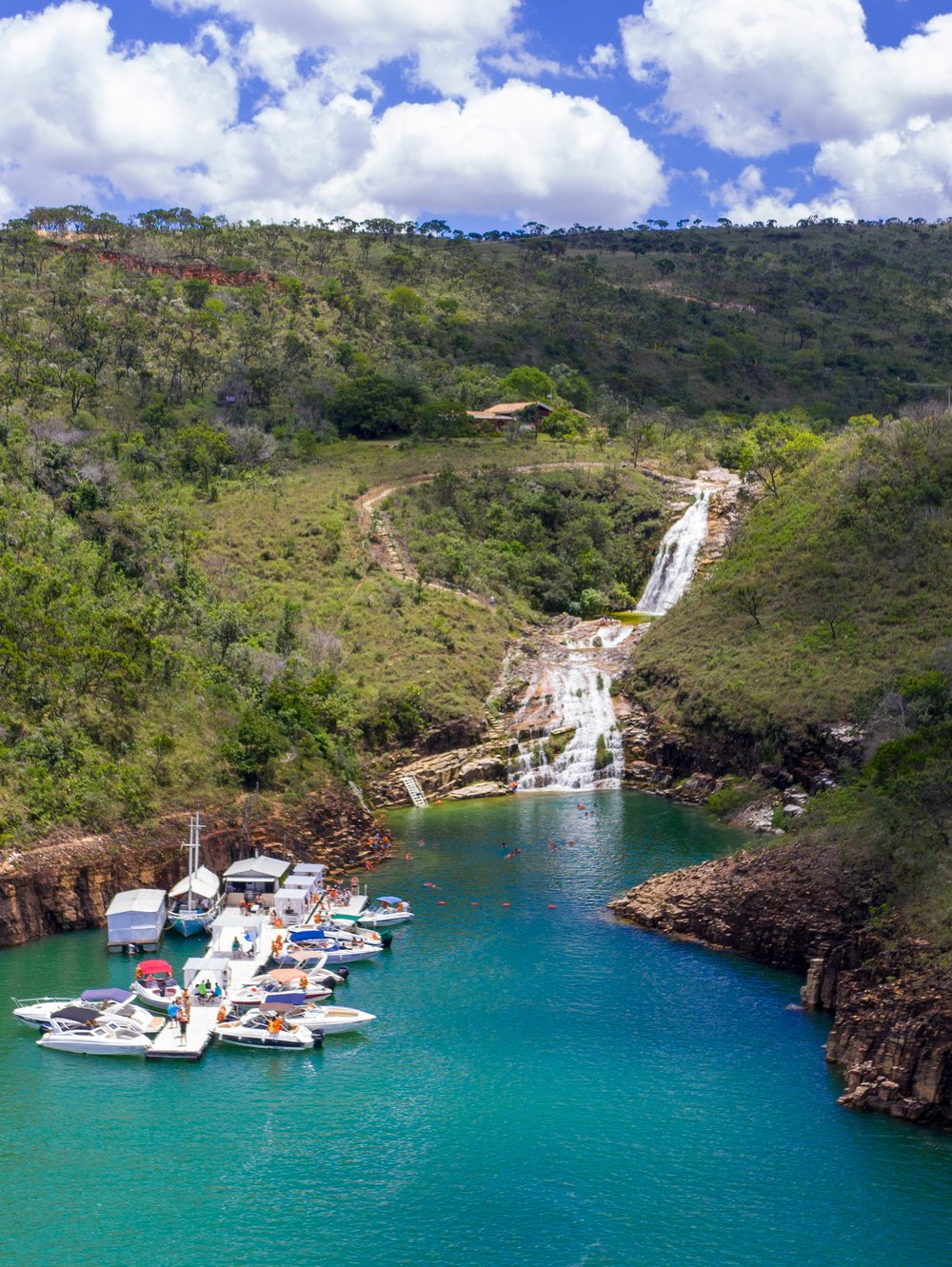 Passeio de Lancha de Escarpas - 7 horas de duração 