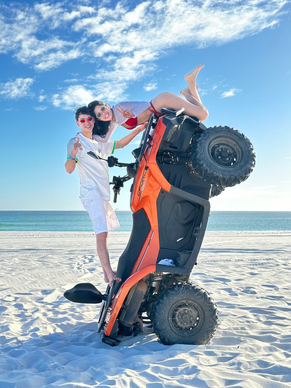 PASSEIO DE QUADRICICLO AUTOMATICO EM ARRAIAL DO CABO