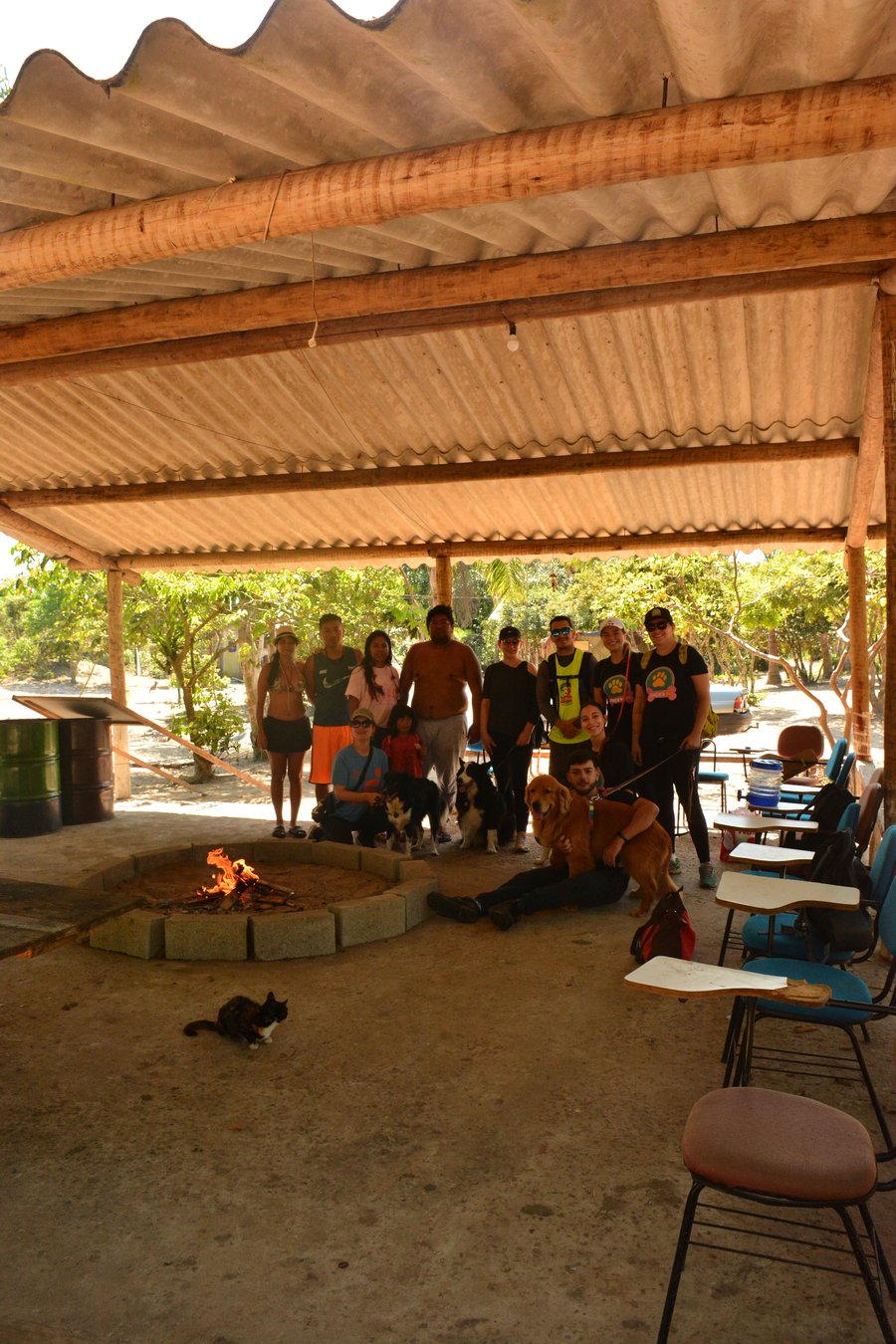 Aventura na praia Peruíbe pet friendly trilha, barco, pousada 