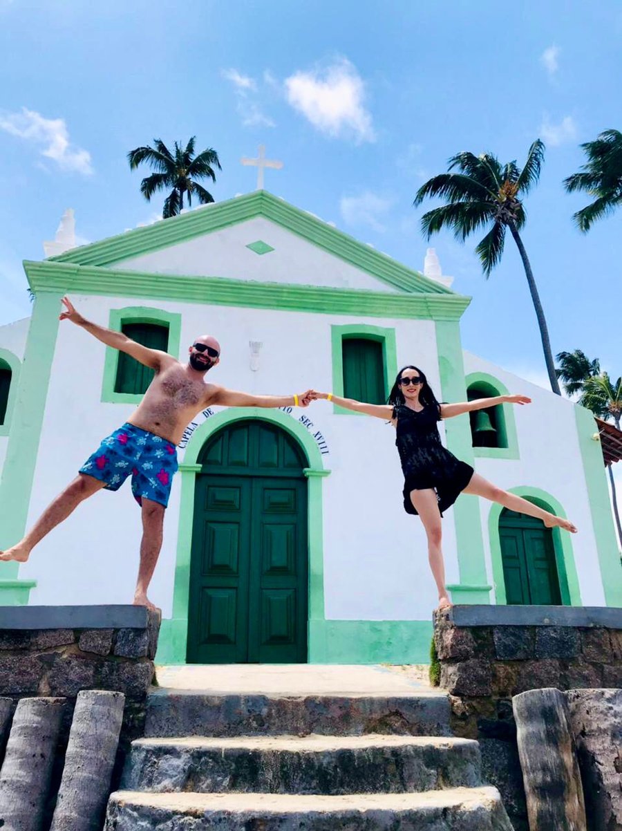 CASAL NA CAPELINHA