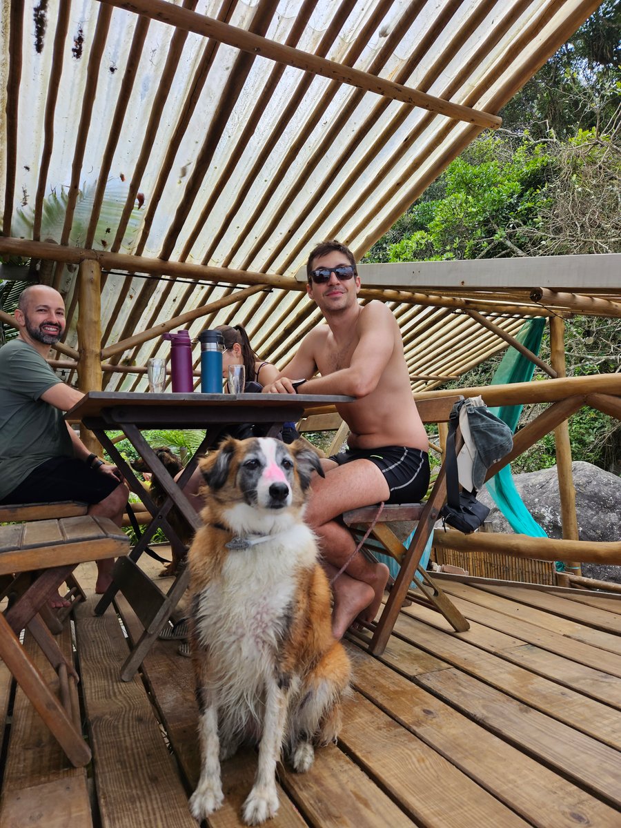 Aventura na praia Peruíbe pet friendly trilha, barco, pousada 