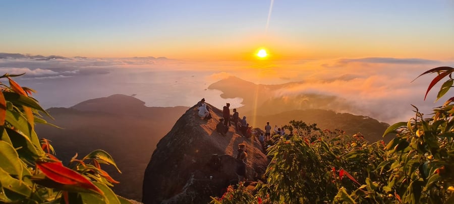 Presencie cenários alucinantes, tanto no caminho, quanto na chegada ao topo