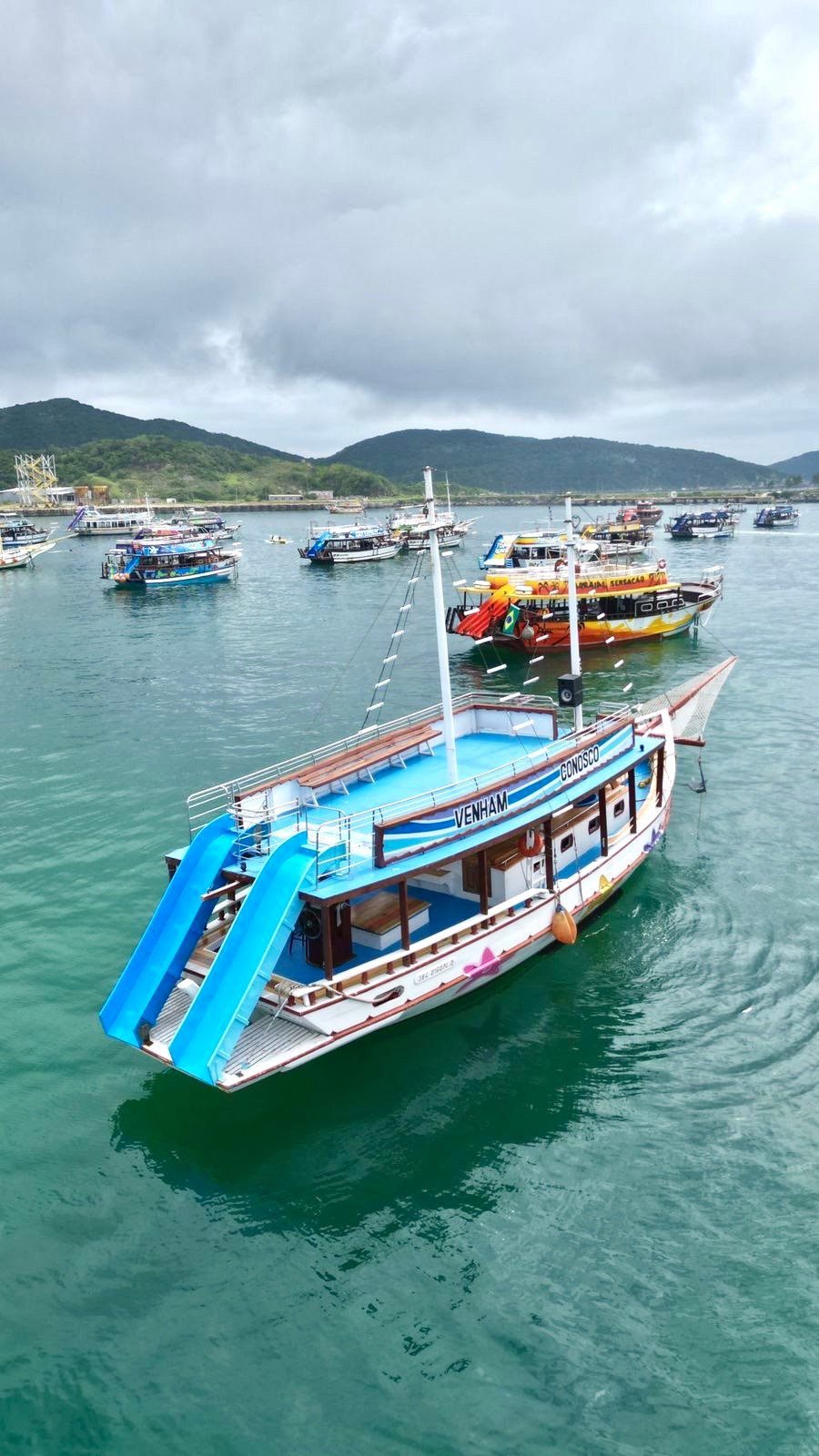 Passeio de Barco Incrível em Arraial do Cabo