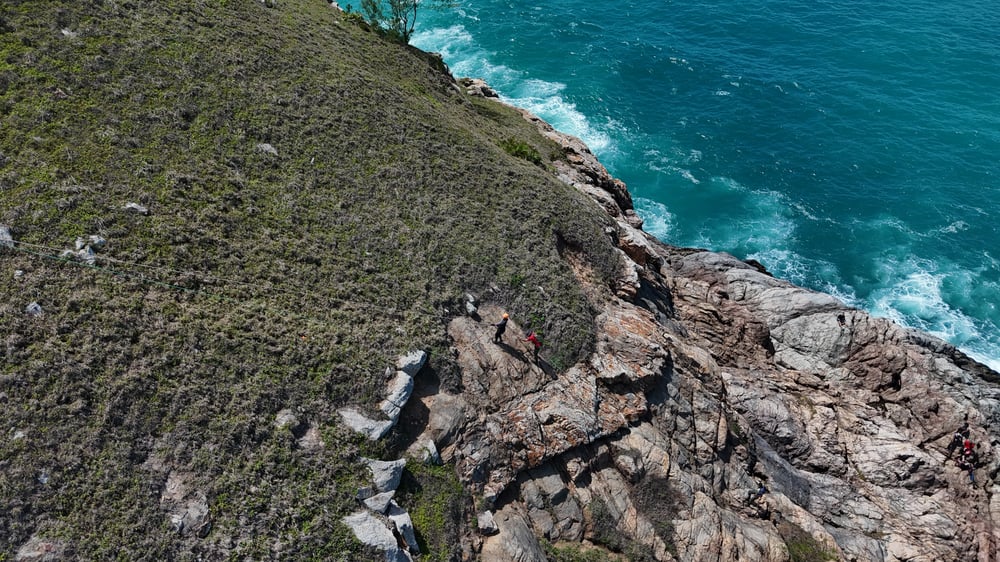 Rapel no Pontal do Atalaia em Arraial do Cabo