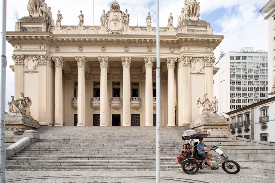O Palácio Tiradentes recebe seu nome do mártir republicano brasileiro e é um importante símbolo da República Brasileira.