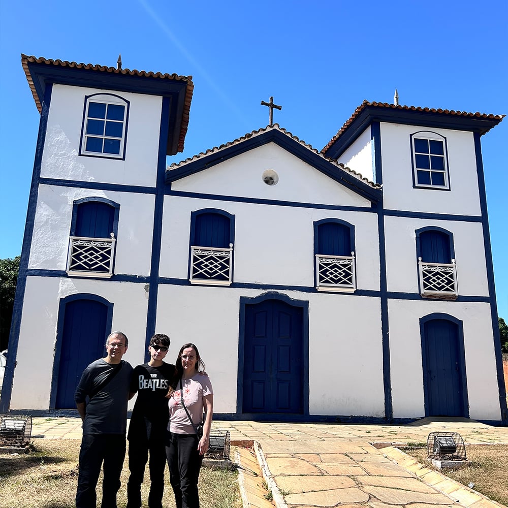 Igreja de Nosso Senhor do Bonfim, a mais original de Pirenópolis-GO, 1750.