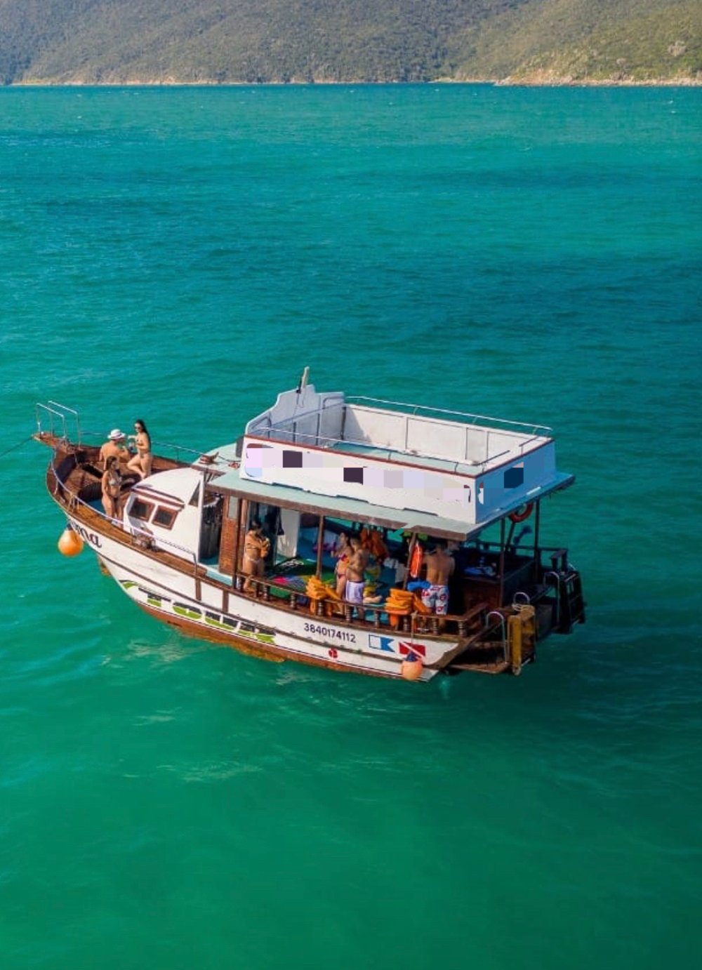 BARCO COOLER LIBERADO ARRAIAL DO CABO