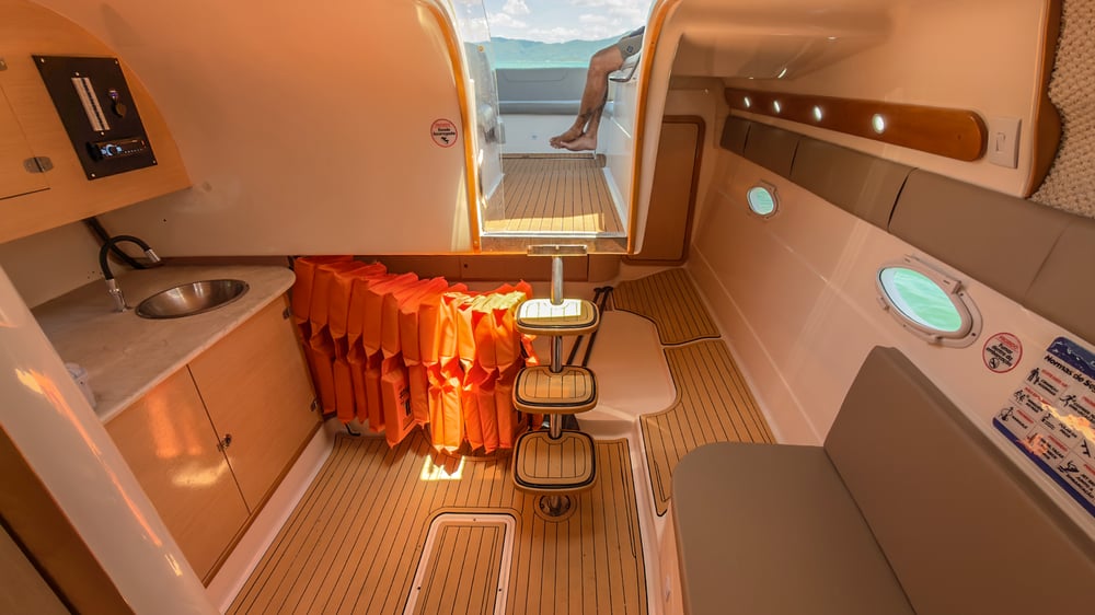 Baia Norte │Phantom 360 │13 Pessoas │VDL 10