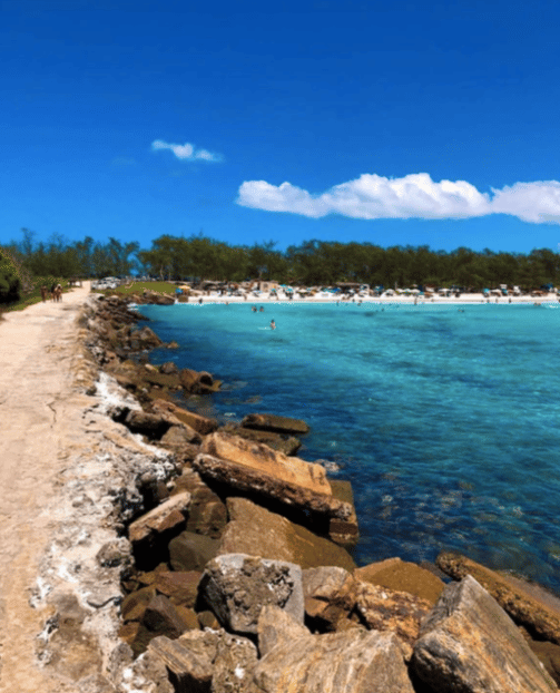 PASSEIO DE JEEP TROLLER FINALIZANDO COM ESPUMANTE NO POR DO SOL