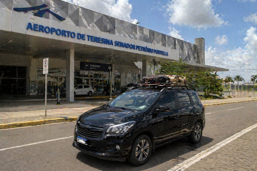 Carro de 4 lugares - sedan confort luxo - Para veículos maiores consultar preços