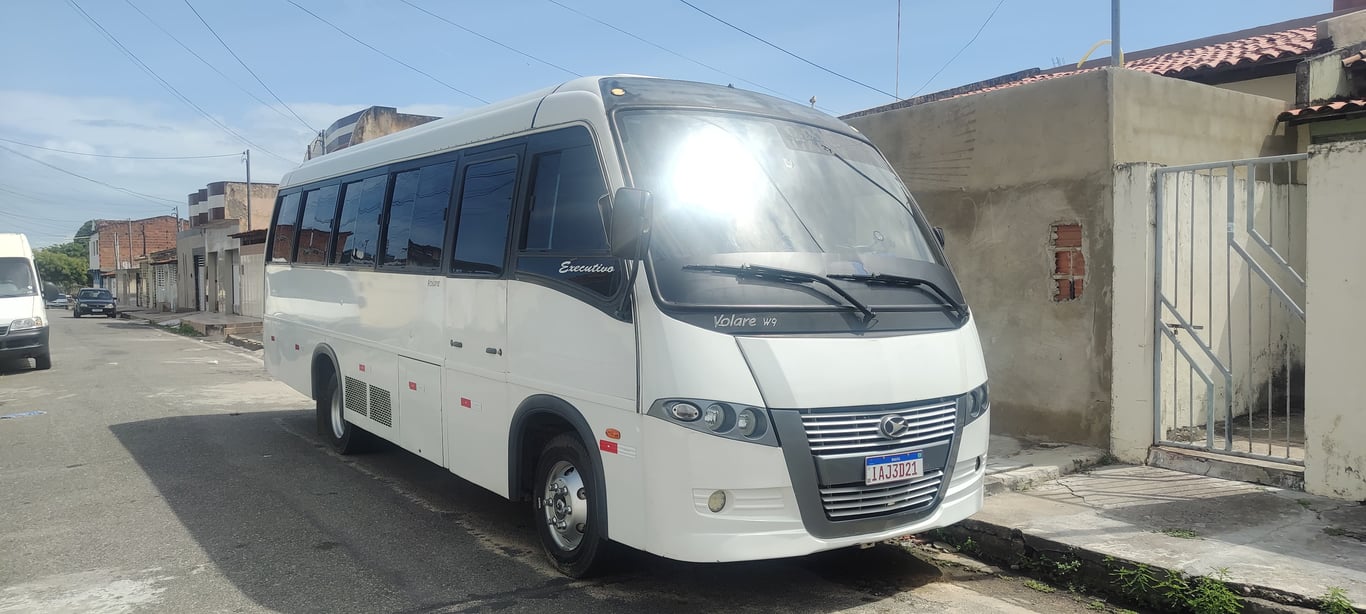 Aluguel de Van, Micro-ônibus e Carro Executivo em Aracaju – Forrós, Viagens e Eventos