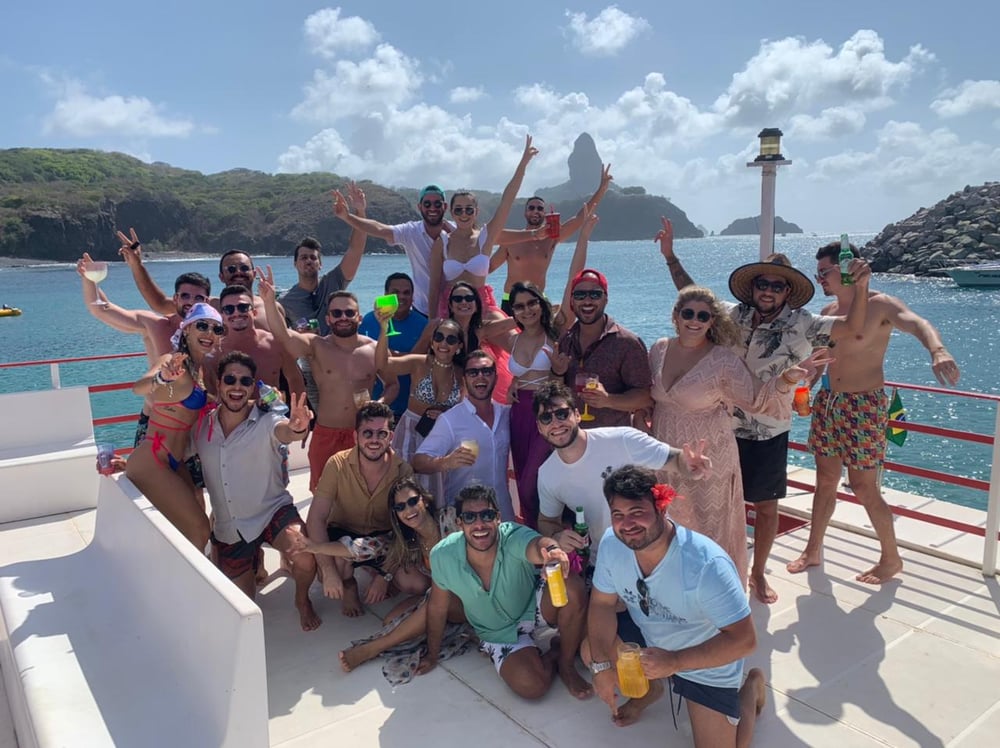 Passeio de Barco - Entardecer vip com churrasco e Planasub 