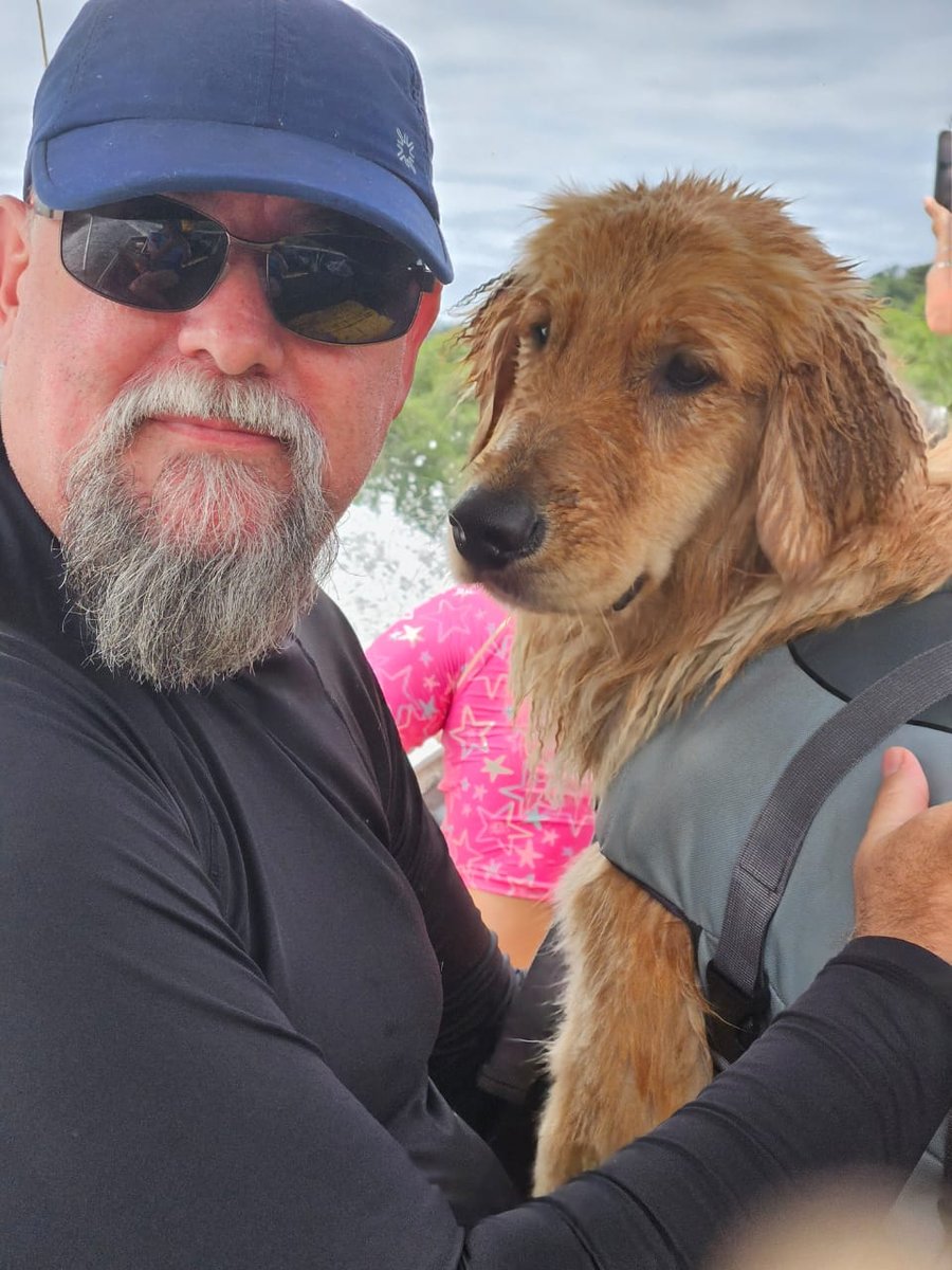 Aventura na praia Peruíbe pet frienldy, trilha, barco, pousada