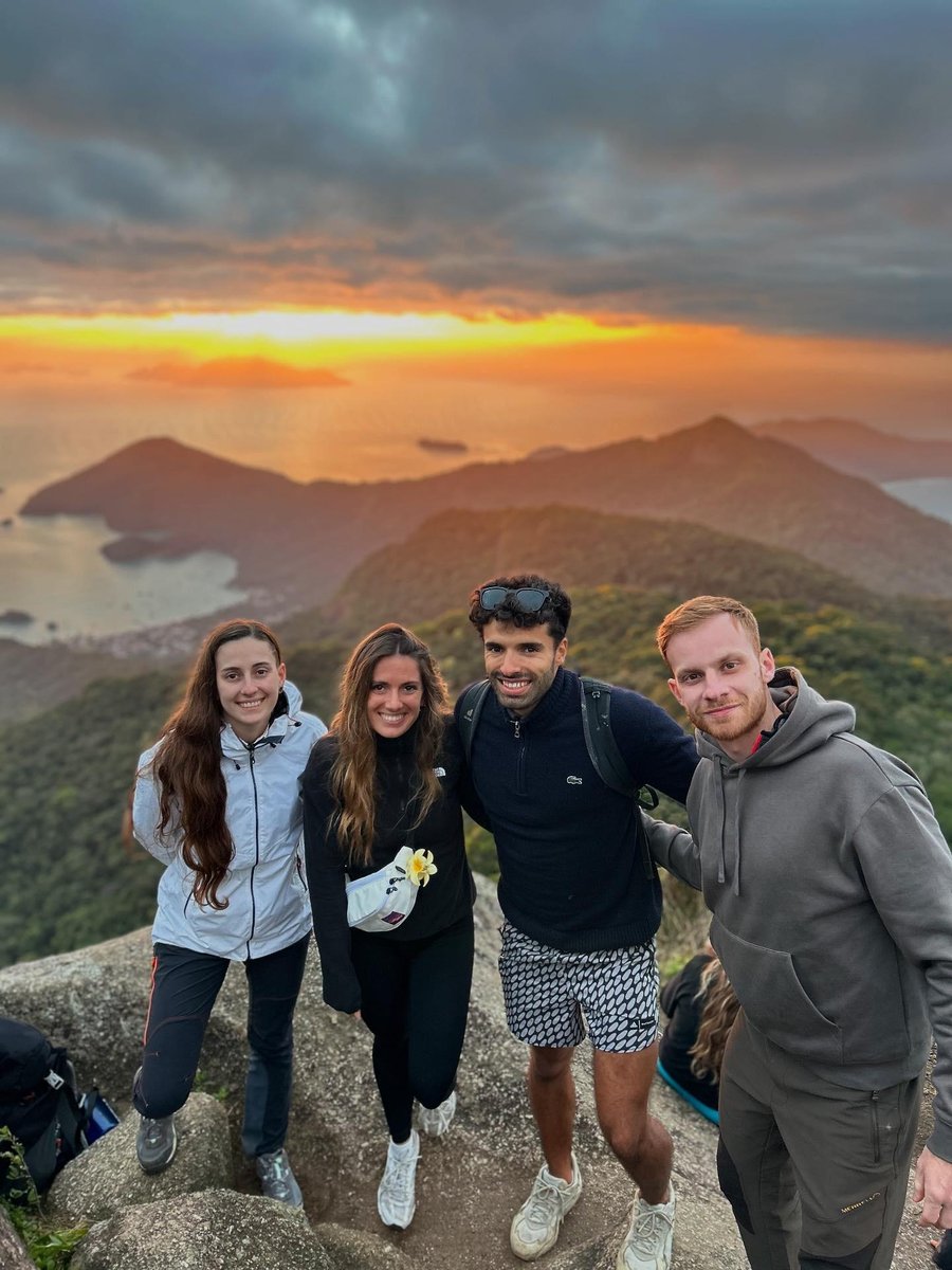 Trilha do Pico do Papagaio