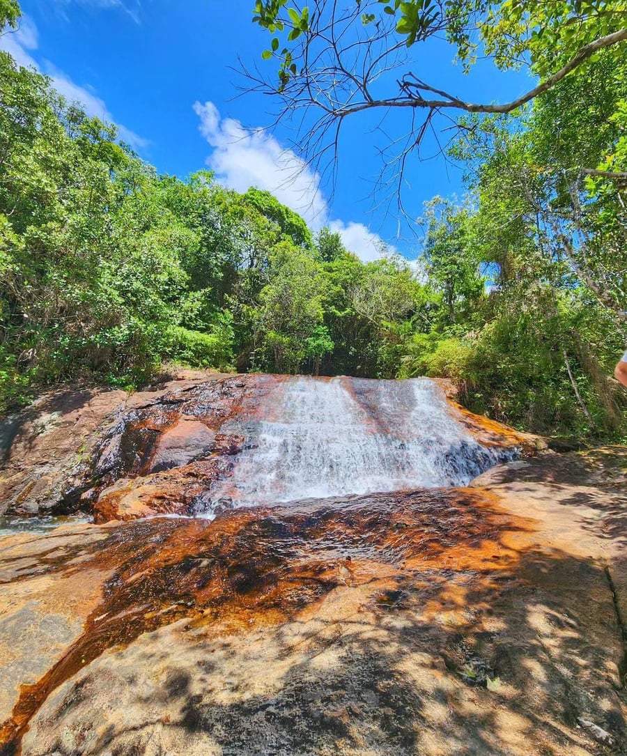 Banho de cachoeira 