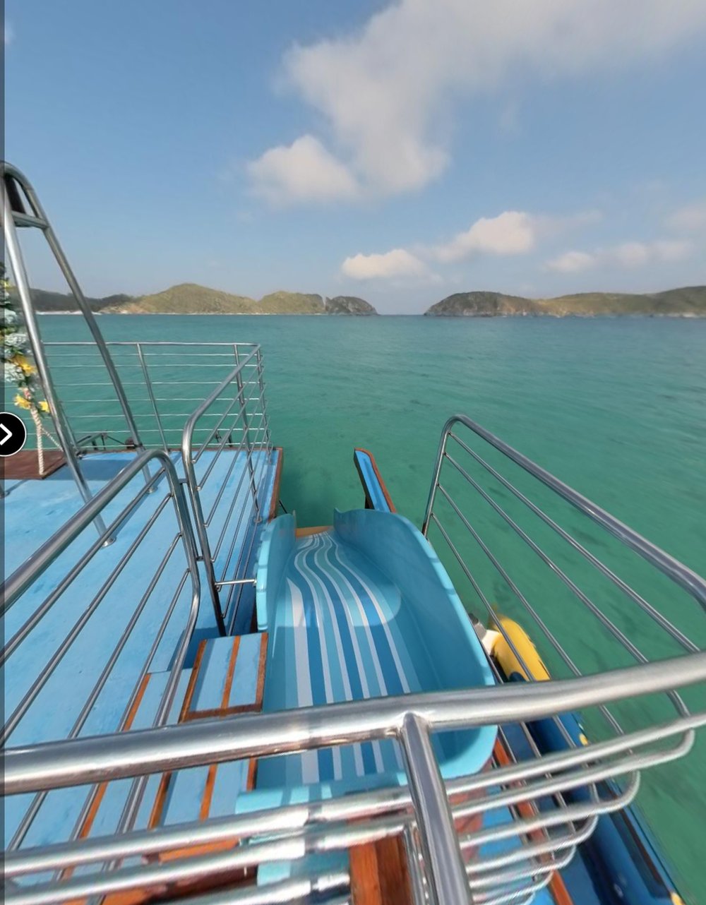 BARCO DISCOVER - Passeio de Barco em Arraial do Cabo