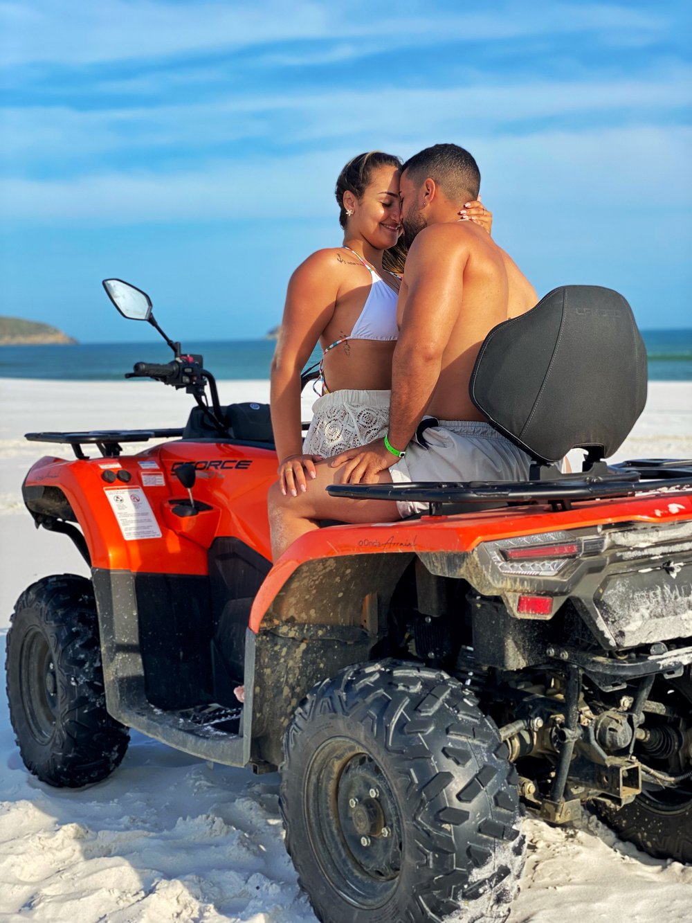 PASSEIO DE QUADRICICLO AUTOMATICO EM ARRAIAL DO CABO