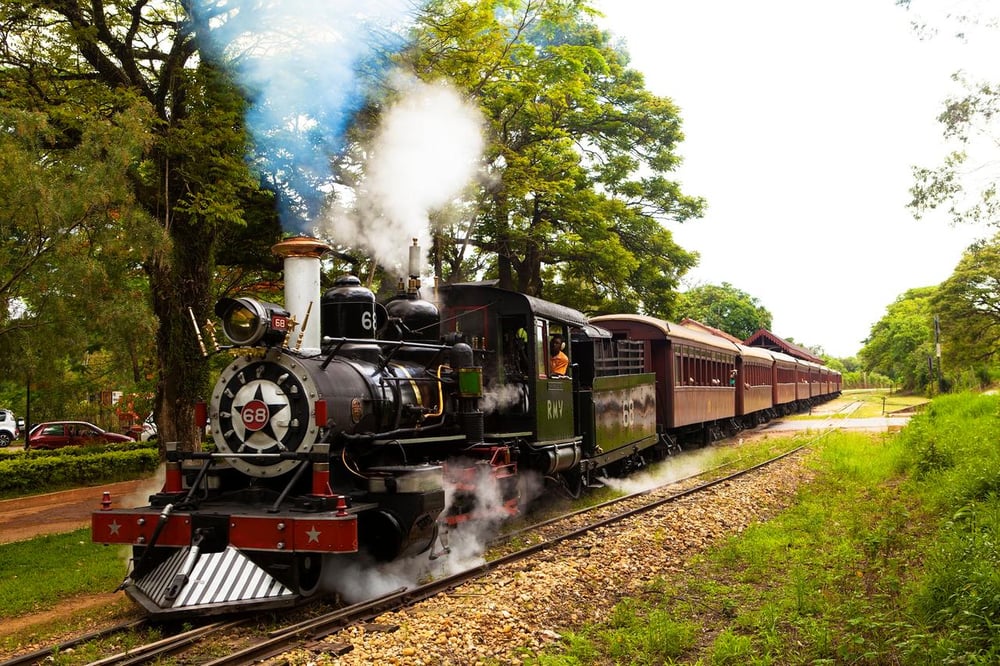Trem turístico em Minas Gaerais